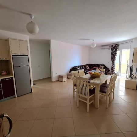 Meltin Apartments Sarandë Eksteriør billede